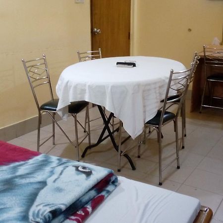 Royal Park Residential Hotel Читагонг Екстериор снимка
